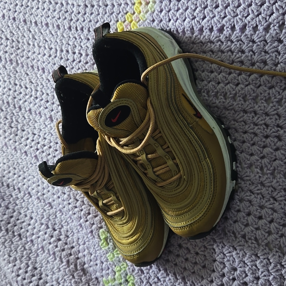 NIKE AIR MAX 97 METALLIC GOLD-RED-BLACK SZ 6.5 "OLYMPIC RARE!!! [312641-700] euc